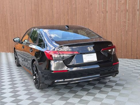 Used 2023 Honda Civic Sport image 15