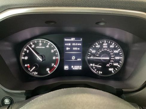 Used 2024 Subaru Ascent Premium w/ Convenience Package image 14