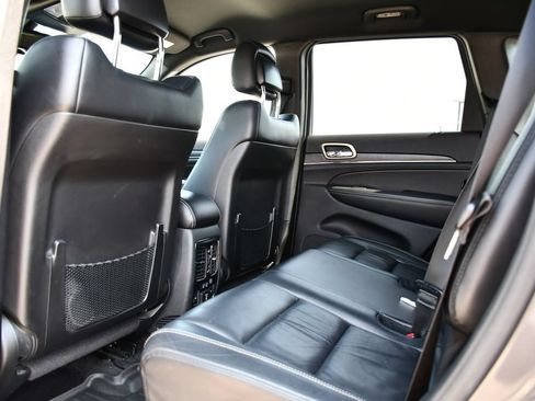 Used 2015 Jeep Grand Cherokee Limited AWD/4WD image 27