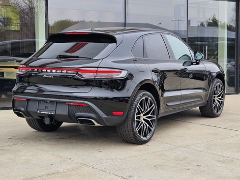 New 2026 Porsche Macan image 9