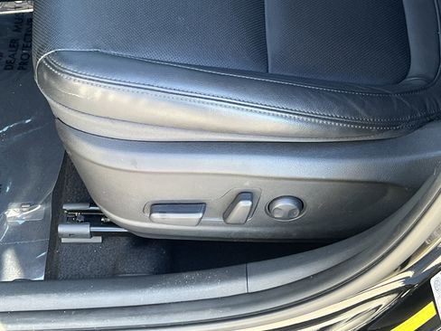 Used 2022 Hyundai Kona Limited w/ Cargo Package image 13