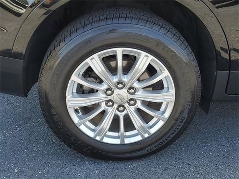 Used 2018 Cadillac XT5 FWD image 7