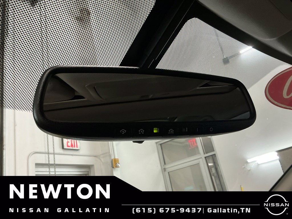 Used 2020 Nissan Pathfinder Platinum AWD/4WD image 43