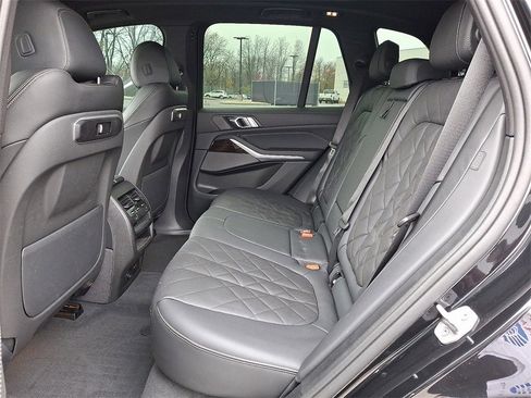 Used 2024 BMW X5 xDrive40i w/ Premium Package image 14