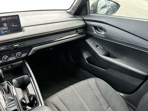Used 2024 Honda Accord Sport image 15
