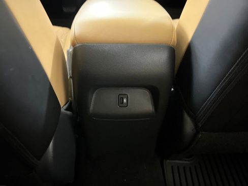 Used 2024 Nissan Sentra SV w/ SV Premium Package image 23