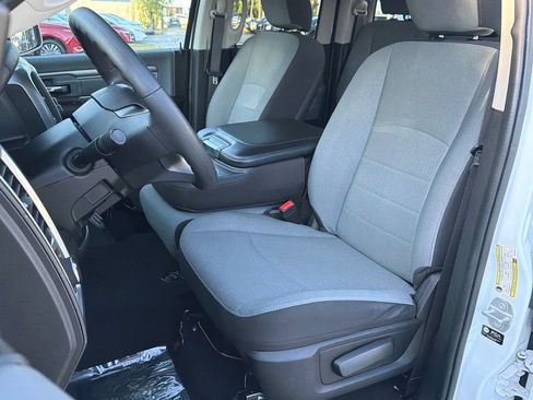 Used 2024 RAM 1500 Classic SLT AWD/4WD image 30
