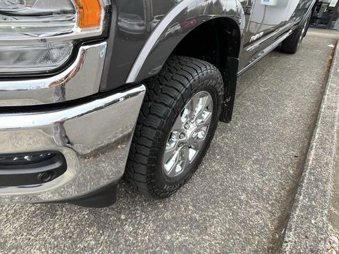 Used 2022 RAM 3500 Limited AWD/4WD image 9
