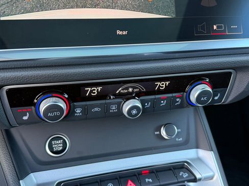 New 2025 Audi Q3 2.0T Premium image 17