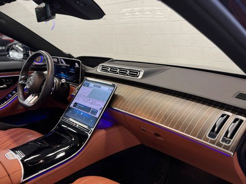 Used 2024 Mercedes-Benz S 63 AMG S image 39