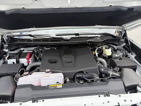 New 2026 Toyota Tundra Platinum AWD/4WD image 20