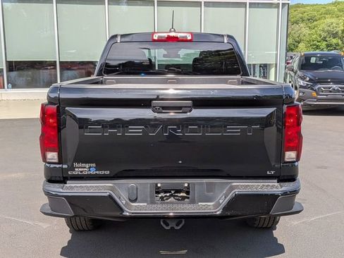 Used 2023 Chevrolet Colorado LT RWD image 4