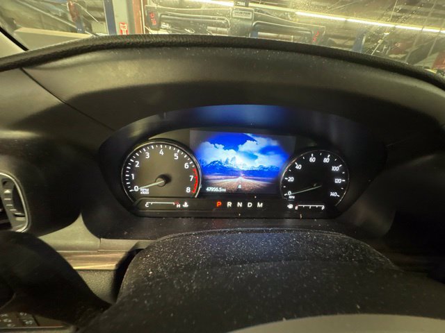 Used 2021 Ford Explorer Limited w/ Equipment Group 301A AWD/4WD image 31