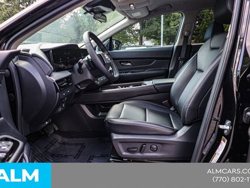 Used 2025 Nissan Murano SV AWD/4WD image 17