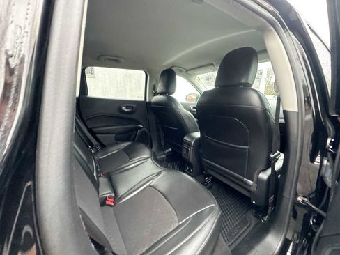 Used 2019 Jeep Compass Altitude image 27