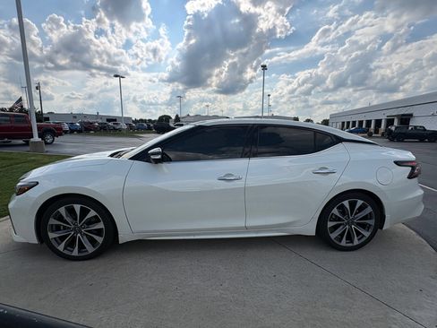 Used 2023 Nissan Maxima Platinum w/ Sport Mat Group FWD image 4