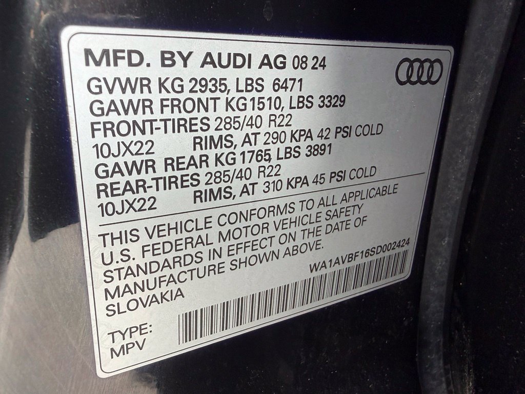 Used 2025 Audi Q8 Premium w/ Black Optic Package AWD/4WD image 23
