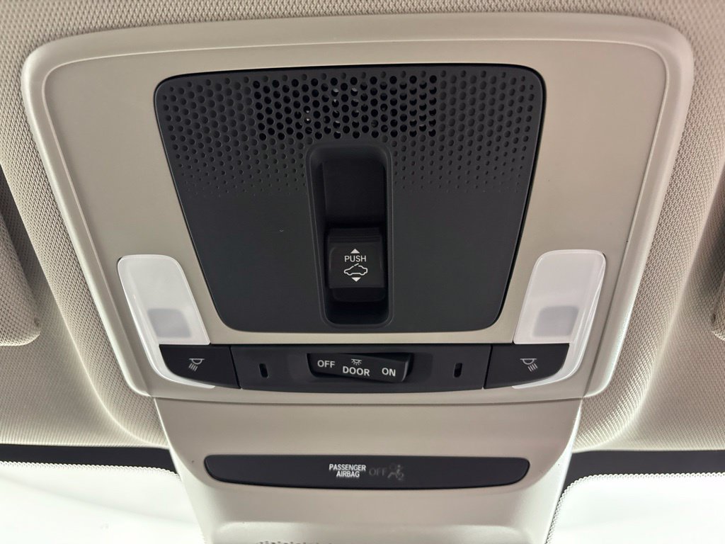 Used 2027 Honda HR-V EX-L image 18
