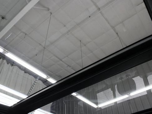 Used 2025 Ford F450 Platinum w/ FX4 Off-Road Package image 32