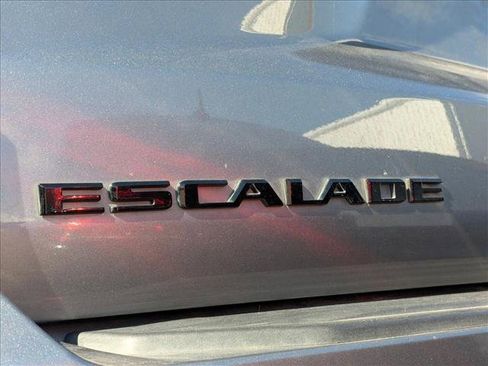 Used 2021 Cadillac Escalade ESV Sport Platinum image 10