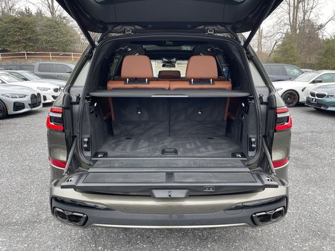 Certified 2025 BMW X7 M60i w/ Executive Package image 8
