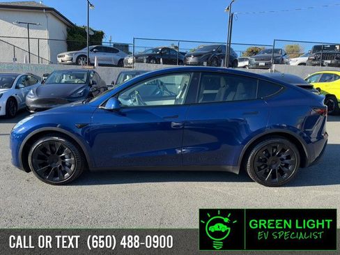 Used 2021 Tesla Model Y Long Range image 8
