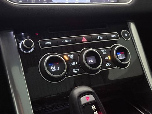 Used 2017 Land Rover Range Rover Sport Supercharged image 37