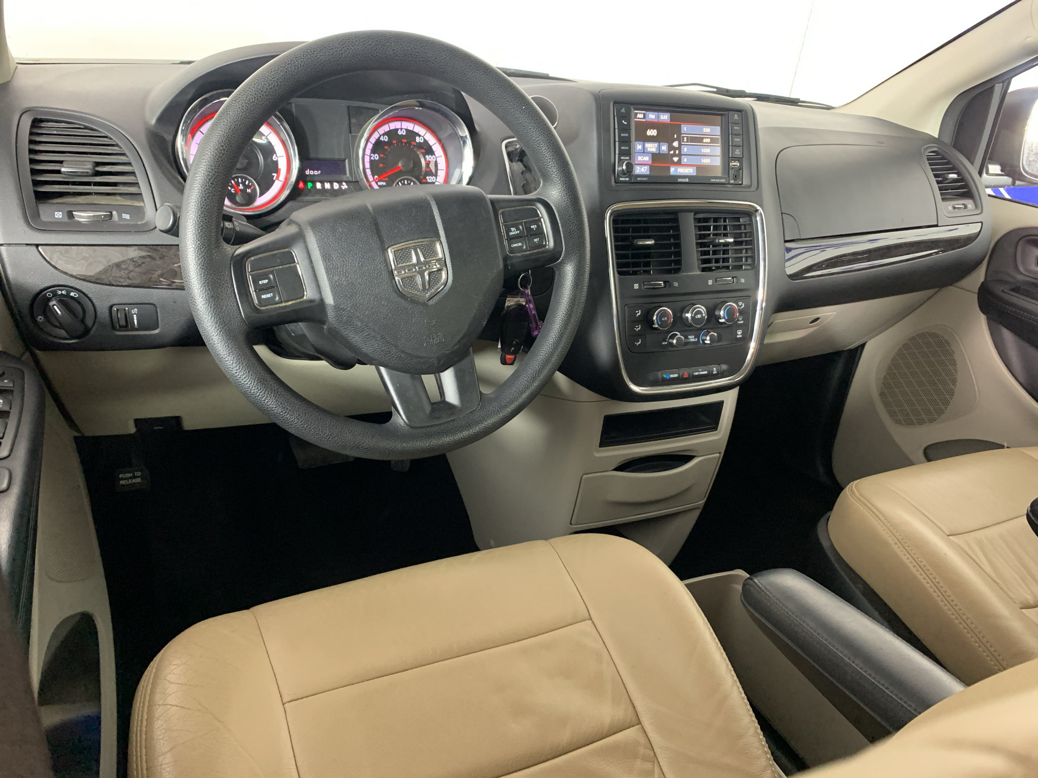 Used 2016 Dodge Grand Caravan SE w/ Quick Order Package 29E SE FWD image 26