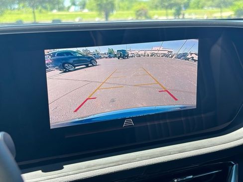 Used 2024 Buick Envista Avenir FWD image 37