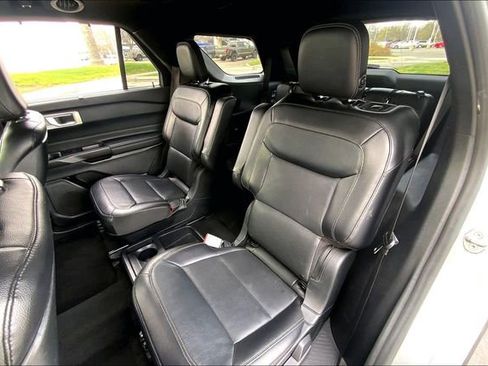 Used 2020 Ford Explorer Limited w/ Class III Trailer Tow Package image 26