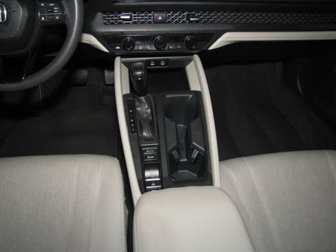 Certified 2023 Honda Accord EX image 15