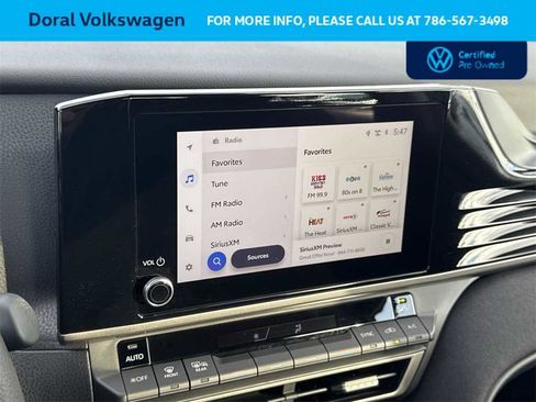 Used 2025 Toyota Camry LE image 18