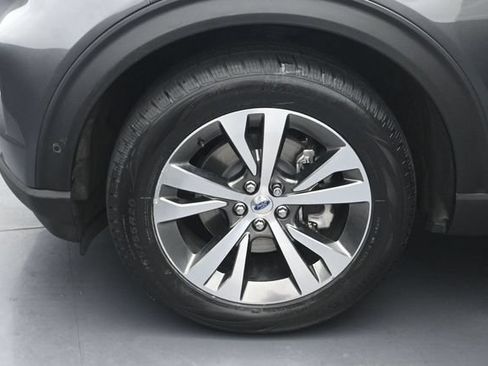 Used 2020 Ford Explorer Platinum w/ Premium Technology Package AWD/4WD image 37