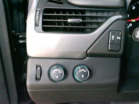 Used 2019 Chevrolet Tahoe LS AWD/4WD image 16