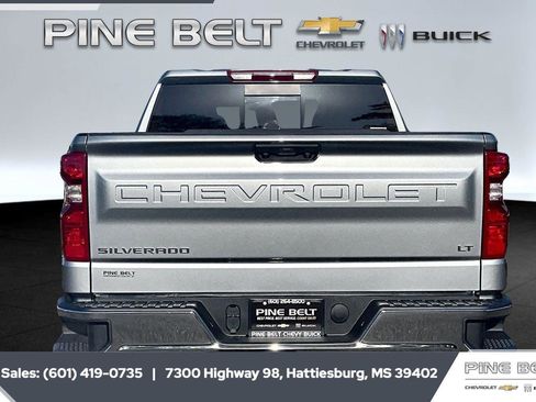 New 2026 Chevrolet Silverado 1500 LT w/ Z71 Off-Road Package AWD/4WD image 4