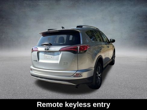 Used 2017 Toyota RAV4 XLE w/ All Weather Liner Package AWD/4WD image 6