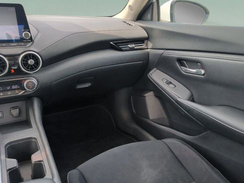 Used 2020 Nissan Sentra SV FWD image 32