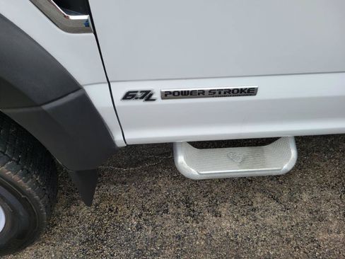 Used 2022 Ford F550 4x4 Regular Cab Super Duty image 8