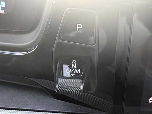 Used 2024 Porsche Cayenne image 21