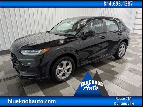 Used 2025 Honda HR-V LX image 1