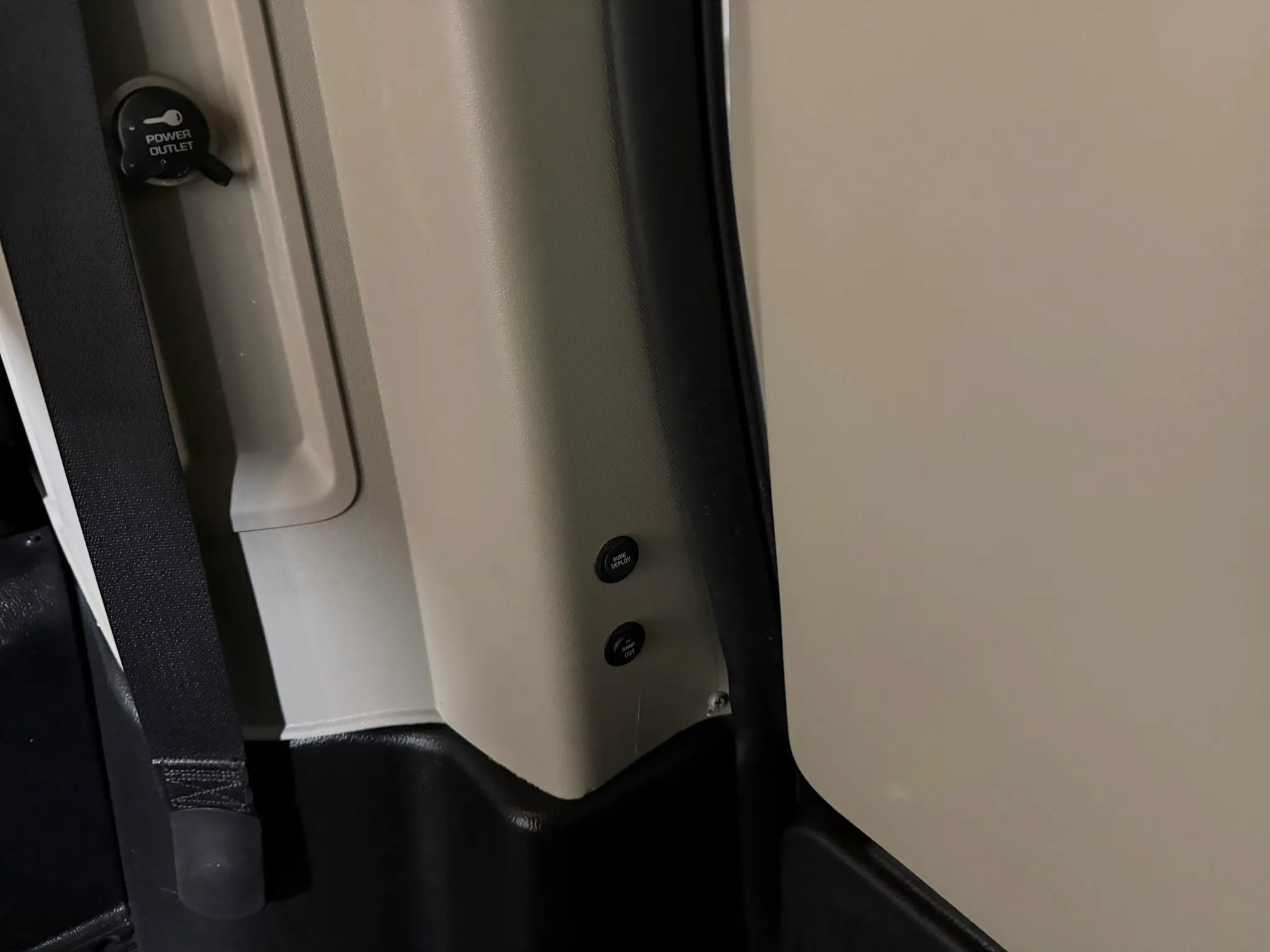 Used 2019 Dodge Grand Caravan SXT FWD image 70