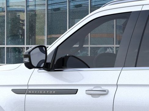 New 2026 Lincoln Navigator L Black Label AWD/4WD image 20