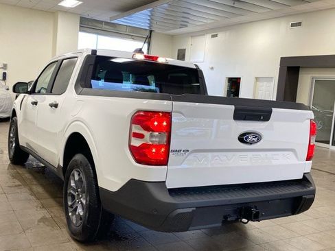 New 2025 Ford Maverick XLT image 12