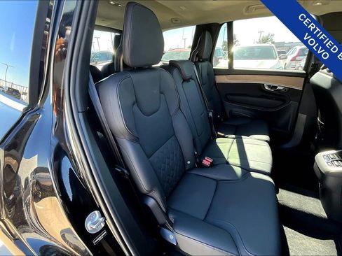 Used 2025 Volvo XC90 B6 Plus image 34