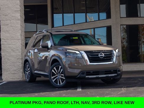 Used 2024 Nissan Pathfinder Platinum w/ Cargo Package image 1