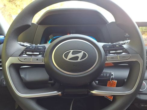 New 2026 Hyundai Elantra SE FWD image 12