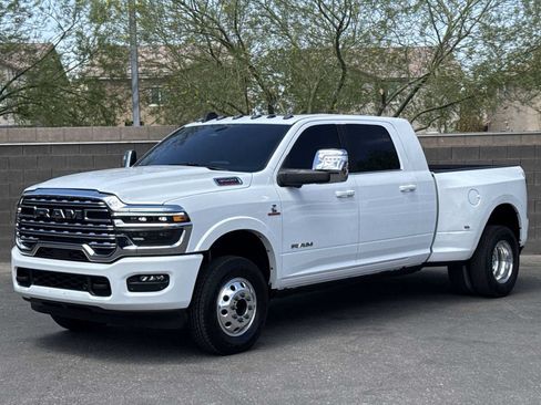 Used 2025 RAM 3500 Longhorn AWD/4WD image 4