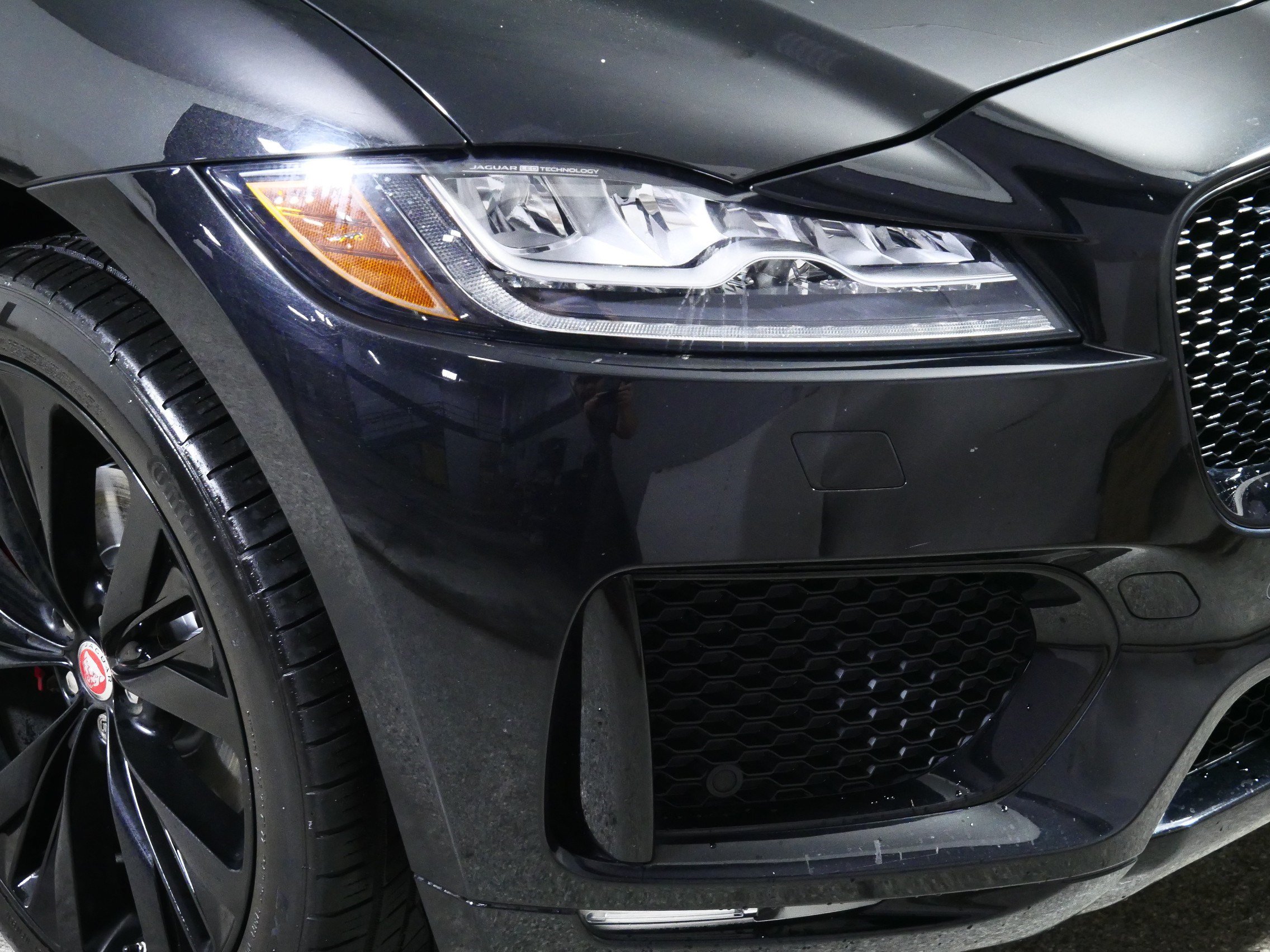 Used 2019 Jaguar F-PACE S AWD/4WD image 16