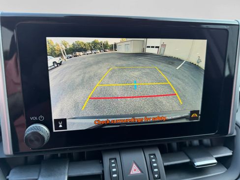 Used 2025 Toyota RAV4 XLE Premium w/ Weather Package AWD/4WD image 19