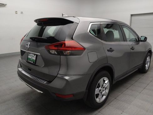 Used 2020 Nissan Rogue S FWD image 9